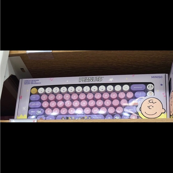 Miniso Peanuts keyboard - Picture 1 of 3